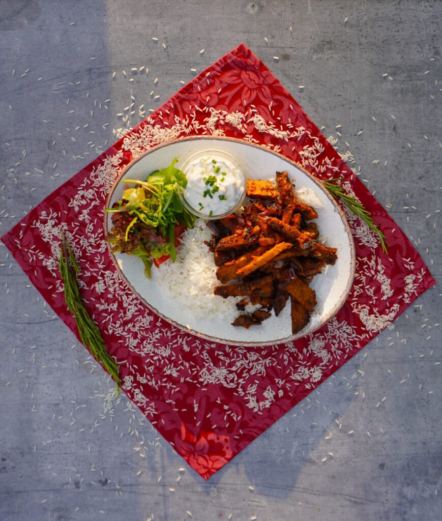 Gyros vegan, vegetarisch, reis, Quark, Salat, Rosmarin, Fleischersatz, Schmackhaft